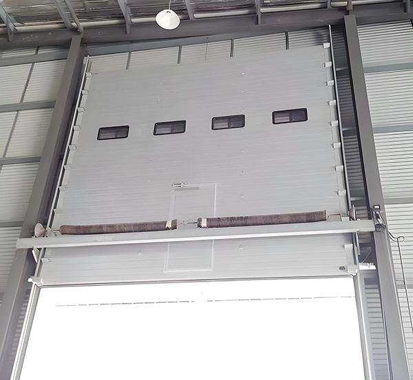 迭部工业滑升门