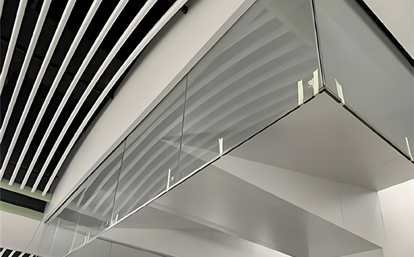 迭部玻璃挡烟垂壁