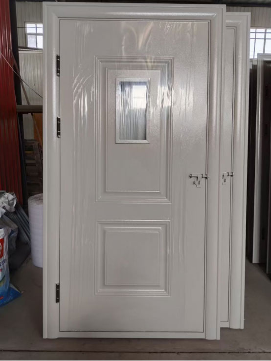 迭部学校教室门